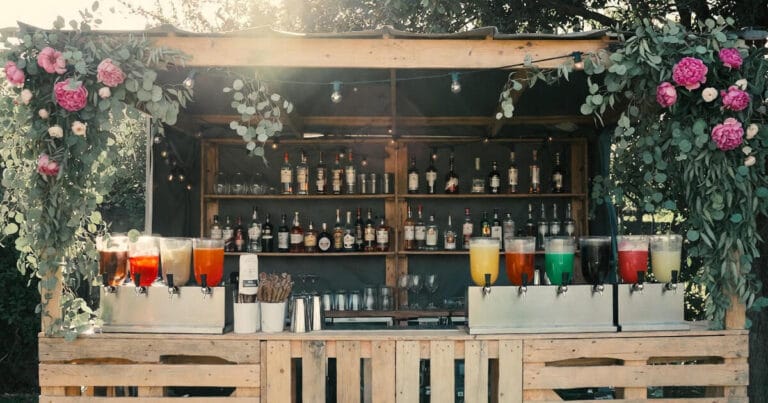 Wedding Bar : 30 Idées Originales & Guide d'Organisation