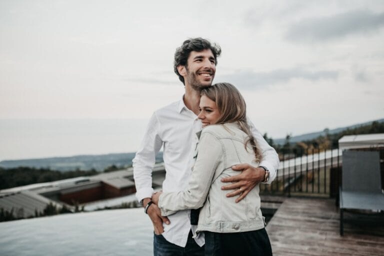 Pervers narcissique - femme triste en couple